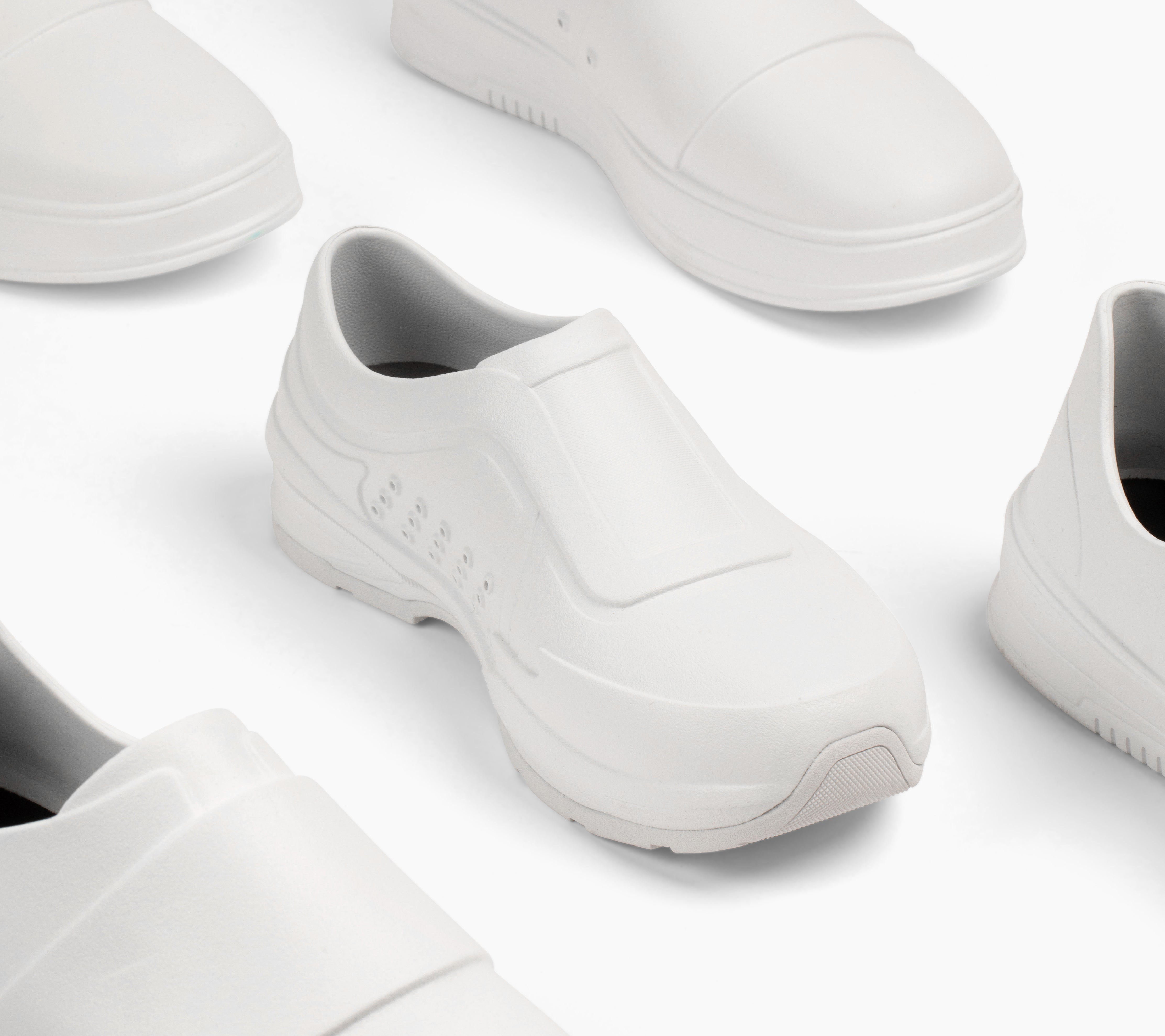 The Best All-White Nursing Shoes for Nursing School Clinicals