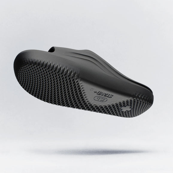 STAND® | AG3 - Onyx/Cherry – STAND+