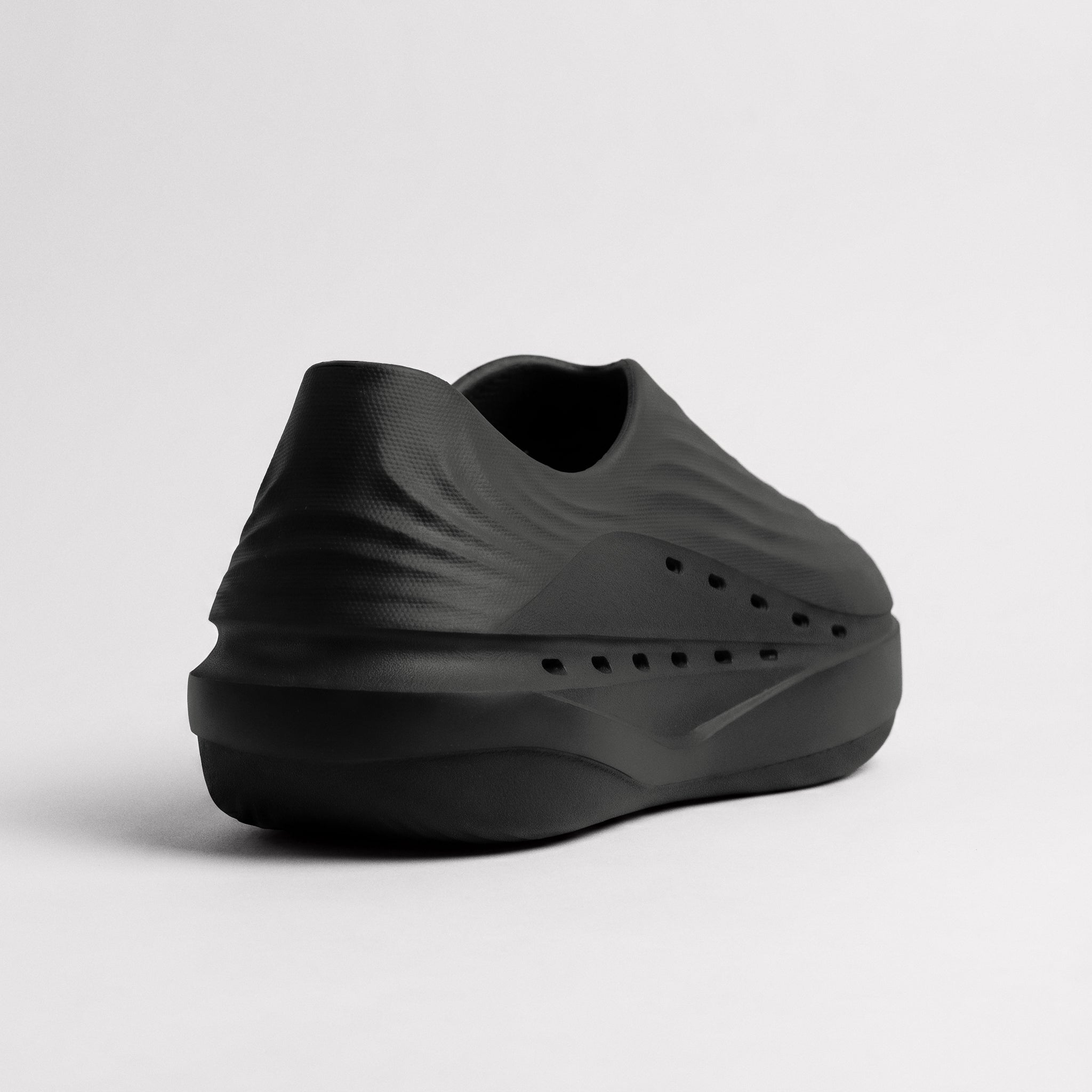 STAND® | AntiGrav1 - Onyx – STAND+