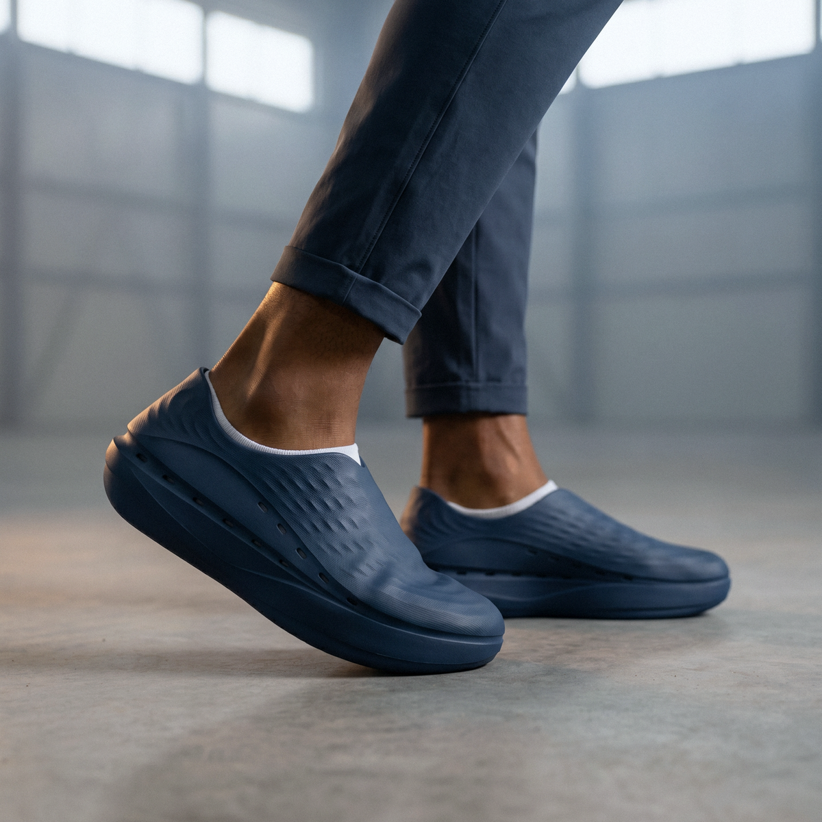 AntiGrav1 - Navy – STAND+
